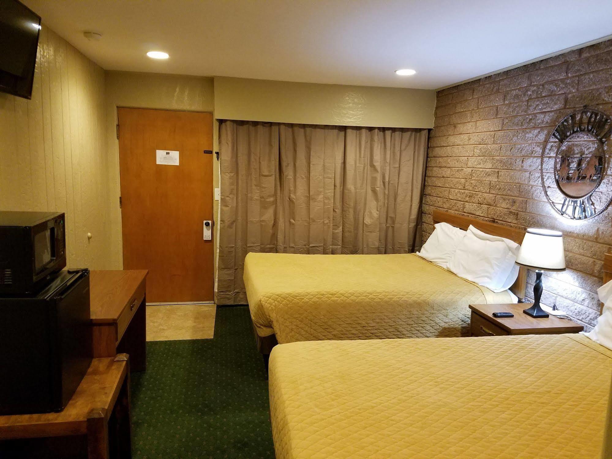 Canyon Lodge Motel Panguitch Ngoại thất bức ảnh